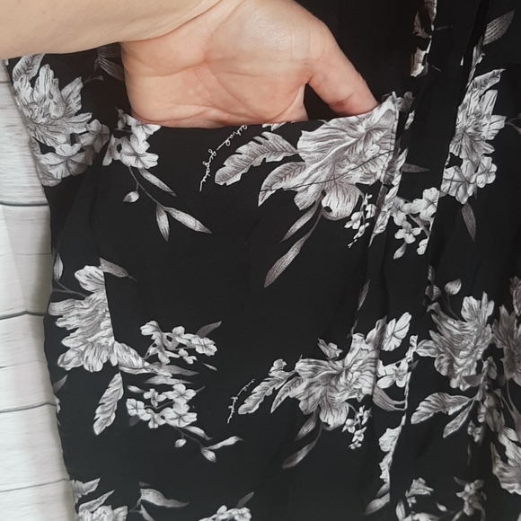 Spiritual Gangster tie Front Robe/duster - Picture 5 of 7